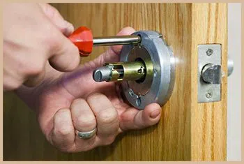 Elite Locksmith Services Los Angeles, CA 310-819-4241 - 6-locks-replace